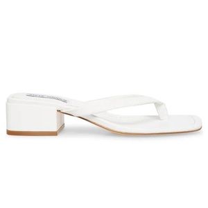 NEVER WORN Steve Madden Claudette White Sandals